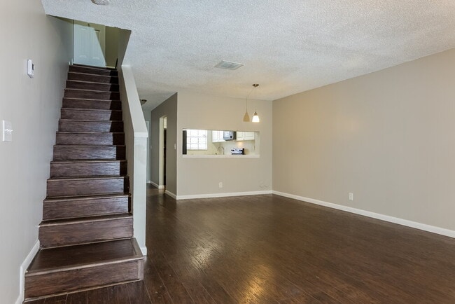 Photo - 8341 Fairway Rd