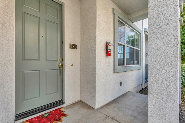 Photo - 929 Monarch Cir