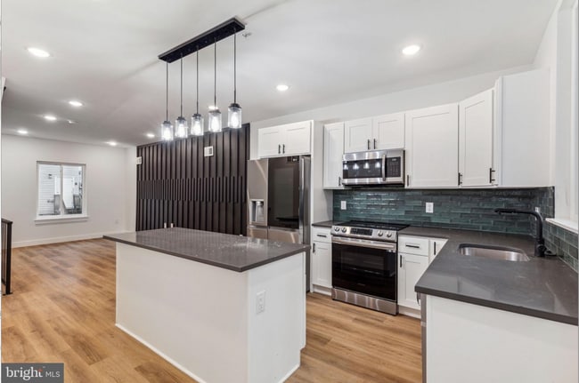 Photo - 2023 N Reese St