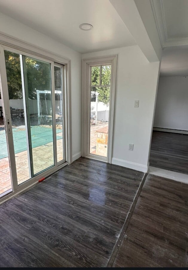 Photo - 1250 Oakfield Ave