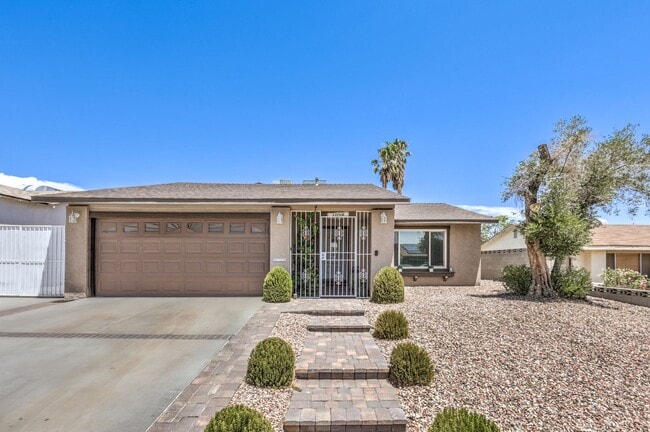 Building Photo - Modern Remodeled Home in Spring Valley