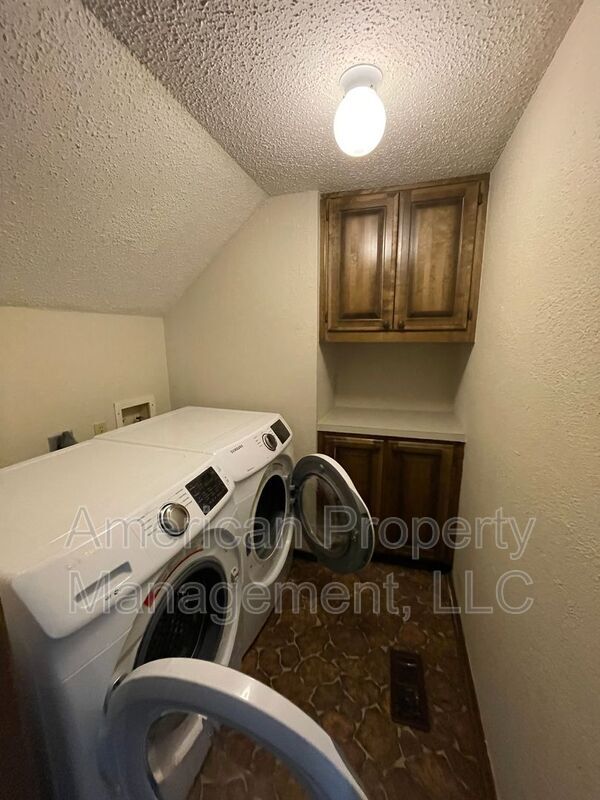Photo - 1545 Riverside Dr Unit #1545