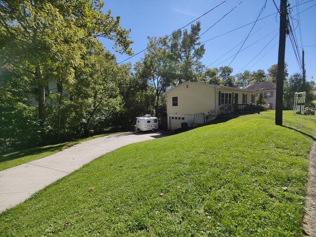 Photo - 10 Spring St