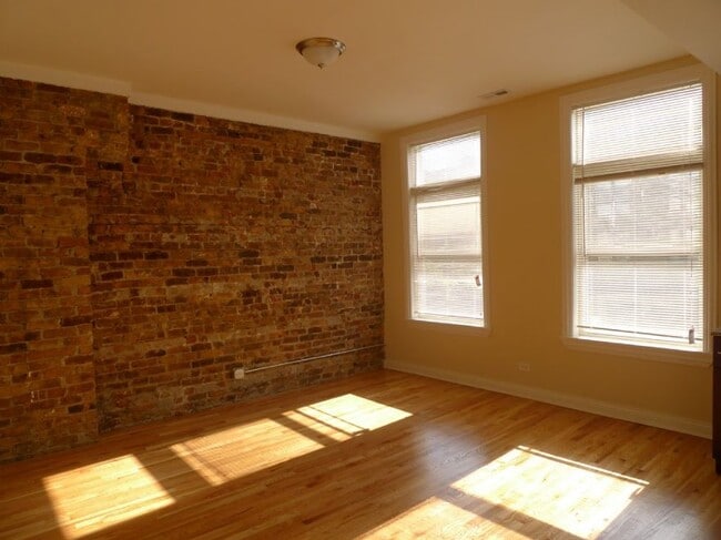 Photo - 1318 N Wood St Unidad 1318-C