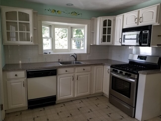 Photo - 30 Quarry Ln