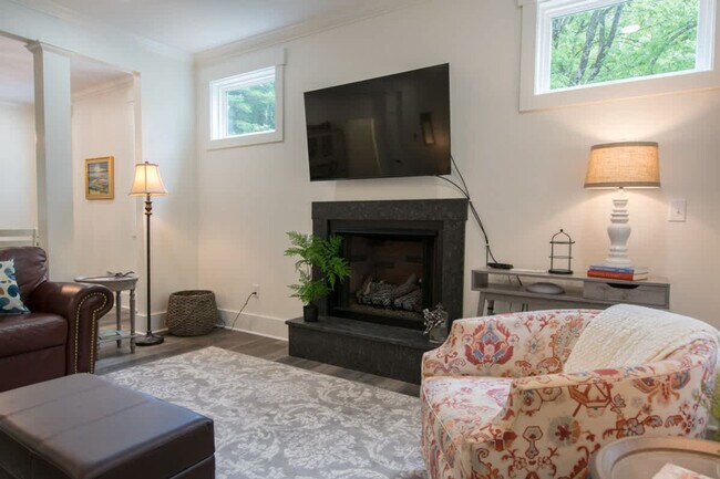 Photo - 2626 Greenville Hwy Unidad SI ID1597139P