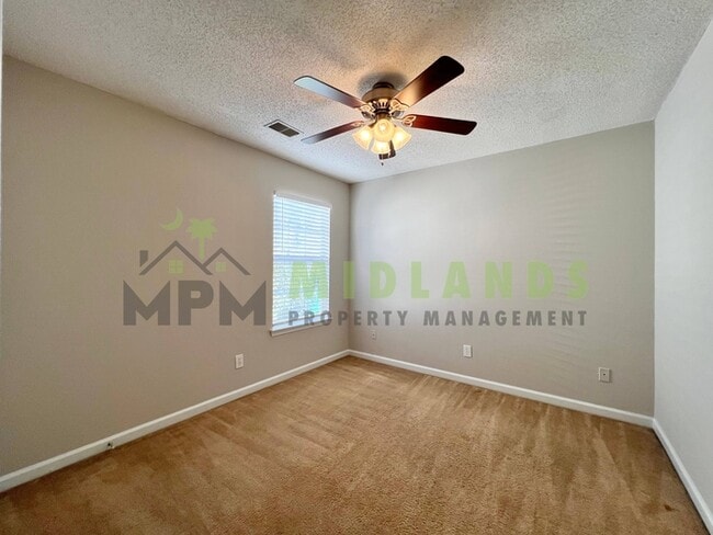 Photo - 139 Arthurdale Dr