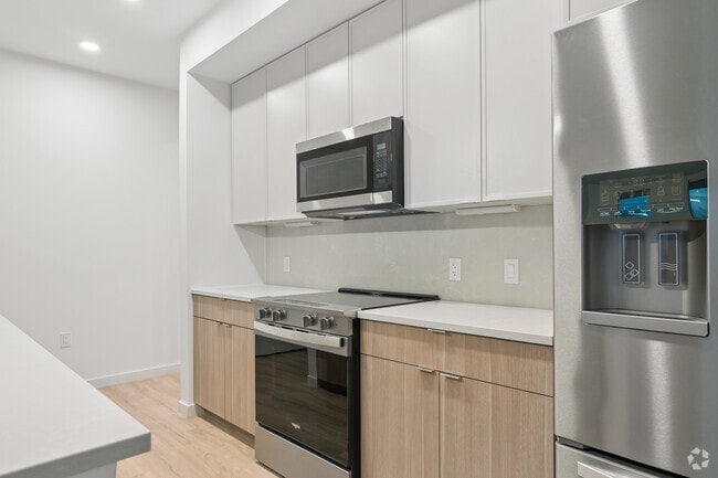 2BR, 2BA - 1,158SF - Kitchen