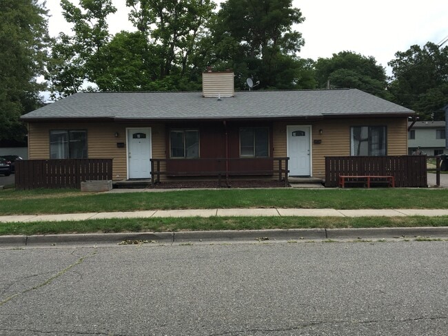 Building Photo - 252 Stoddard Ave Rental