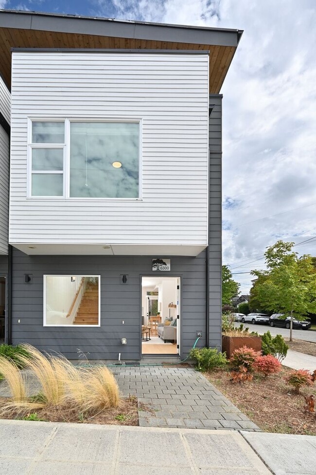 Photo - Modern 3-Level Townhome (2020) with Private Roof Deck & A/C