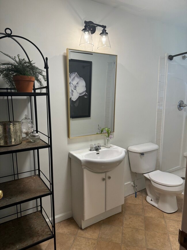 Photo - 1208 S Fullhart Dr