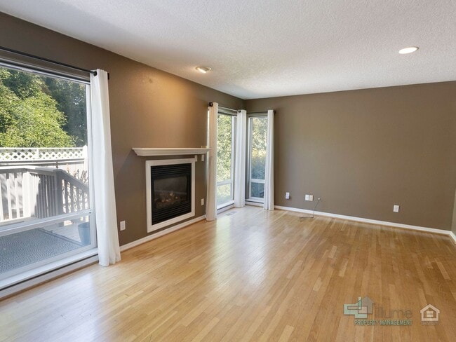 Photo - West Linn Single Family 3 Bd/2.5 Bth w/ Basement/Bonus Room.