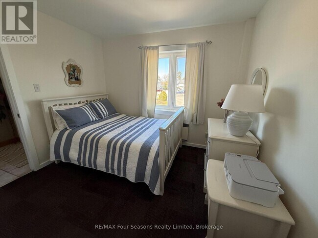 Photo - 55 Trott Blvd