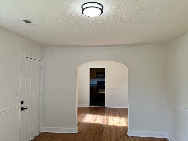 Photo - COMING SOON! 2/ 1 Home for Rent!