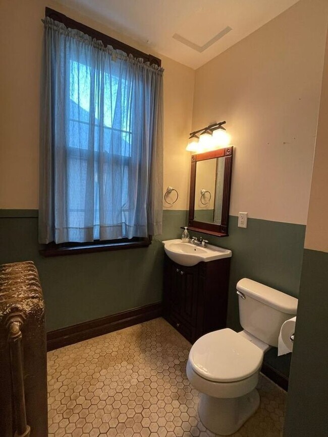 Photo - 771 6th St E Unidad 2