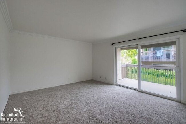Charming 2Bdm 2Ba Condo in La Jolla!