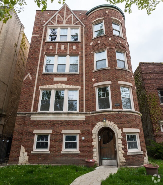 Building Photo - 6149 N Talman Ave Unit 1 Rental