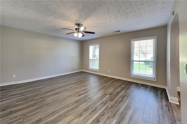 Photo - 105 Meadow Crest Ct