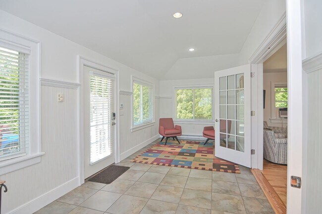 Photo - WINTER RENTAL: Landmark Lookout (Utilitie...