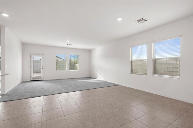 Photo - 4 Bedroom Home with Mountain Views Now Ava...