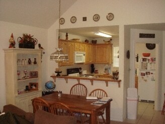 Building Photo - Beard Townhomes