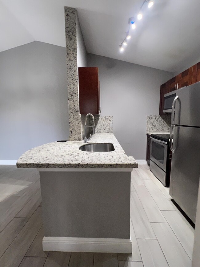 Photo - 2881 N Oakland Forest Dr