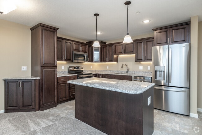 1BR, 1BA + Den - 852SF - Kitchen