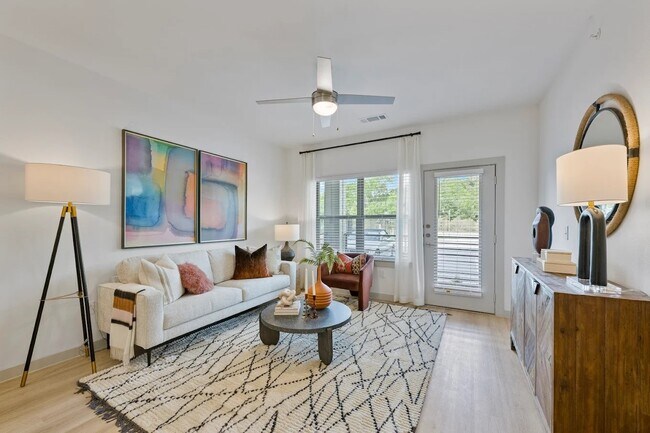 Building Photo - 1888 Brittmoore Rd Unit 1236 Rental