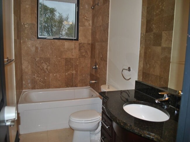 Photo - 6318 N Albany Ave Apartments Unit 2