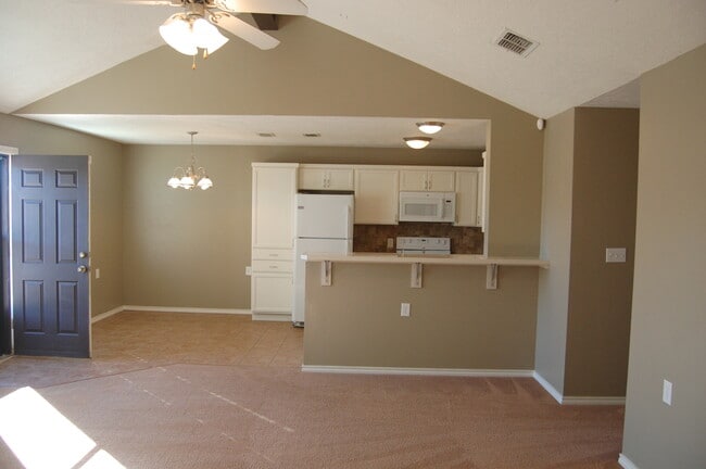 Photo - 3/2/2 - Available Now - Under $1300