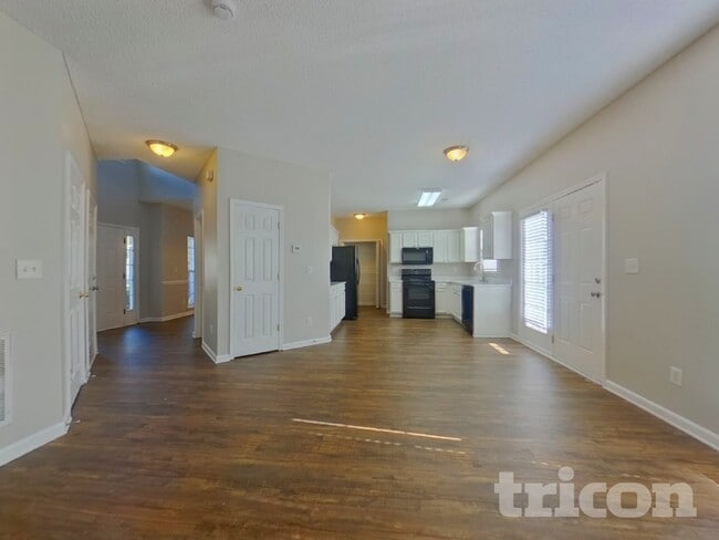 Photo - 1812 Southwind Dr