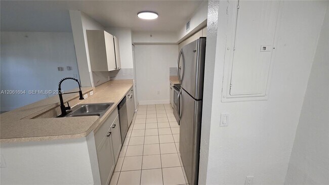 Photo - 15480 SW 284th St Unidad 2111