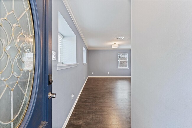 9639 Vogue Ln
