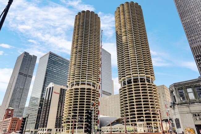 Building Photo - 300 N State St Unit 4710