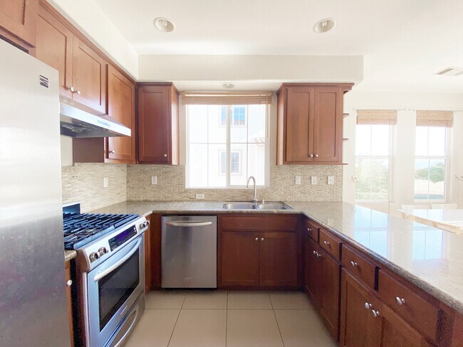 Photo - 2833 Alnwick Ave