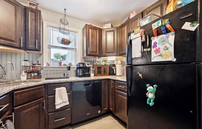 Photo - 708 Lindale Ave Unit 2nd Floor