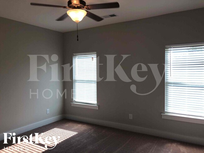 Photo - 269 Union Station Dr