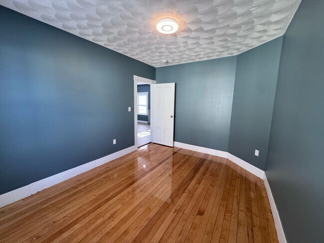 Photo - 45 Grove St Unit 2