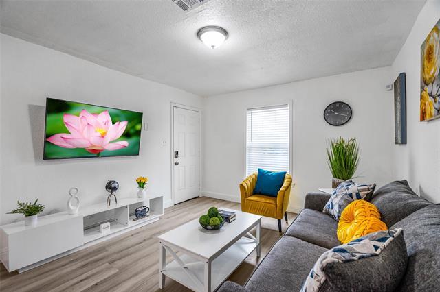 Building Photo - 2250 Areba St