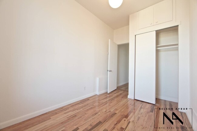 Photo - 767 Union St