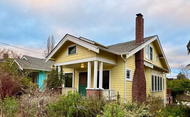 Building Photo - 6210 20th Ave NE Unit Main