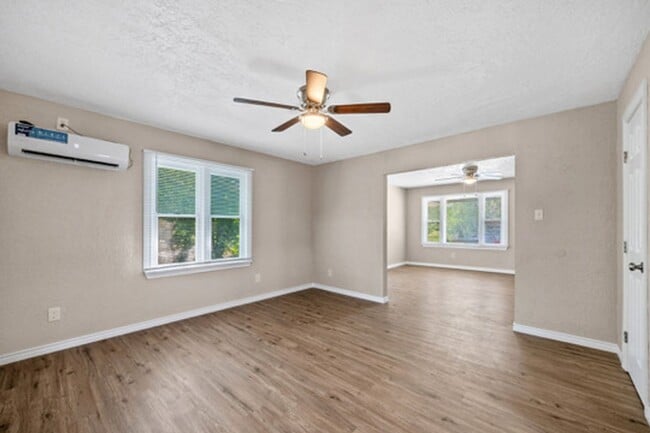 Photo - Newly Renovated 3/1 for Only 900 Per Month