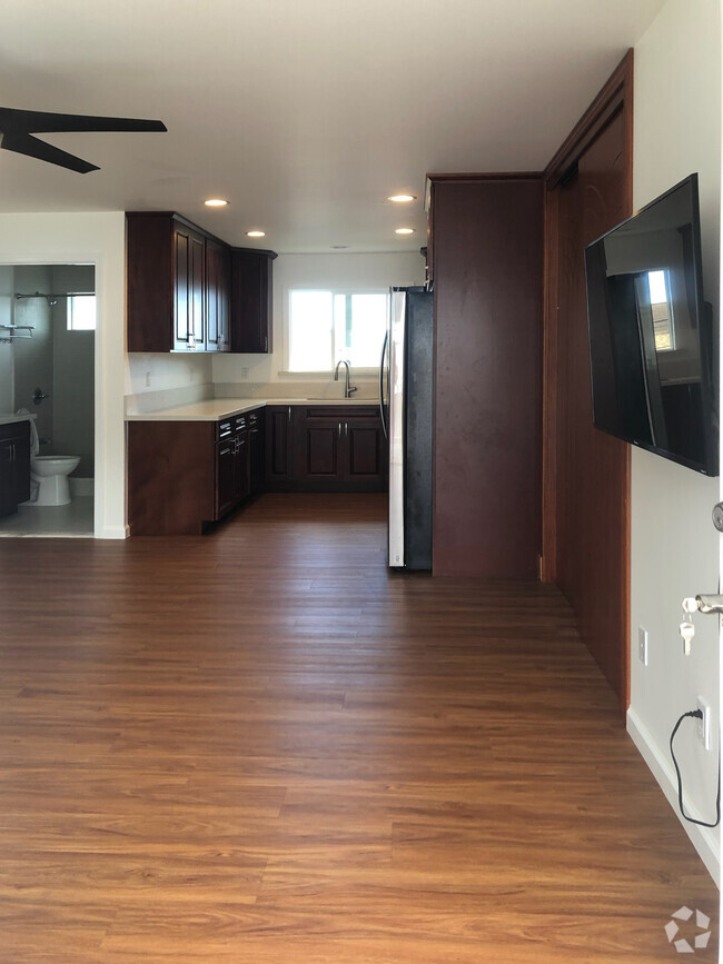 Building Photo - 2036 9th Ave Rental