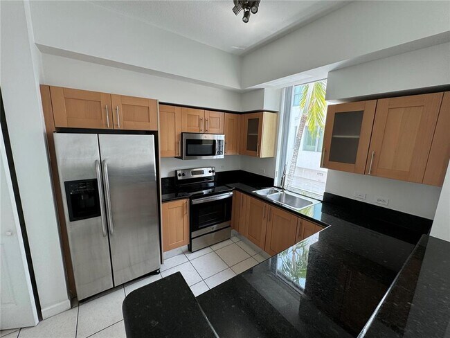 Photo - 2146 Van Buren St