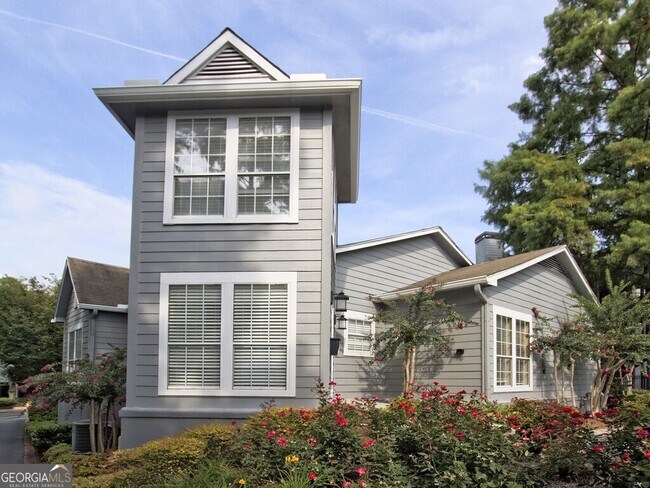 Photo - 632 Granville Ct
