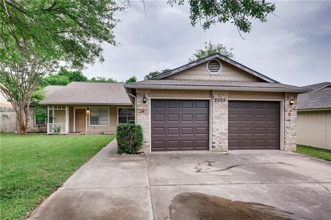 Photo - 2003 Pipers Field Dr Townhome