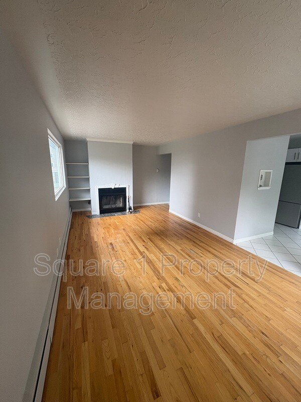 Photo - 10036-10117 117 St NW