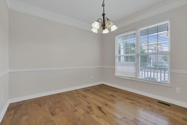 Photo - 774 Olde Mill Dr