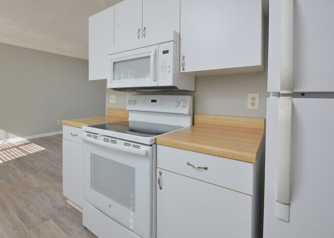 Photo - Riverbirch Apartments