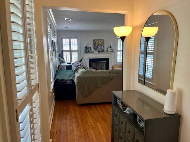 Photo - 3/2 Duplex Conveniently Situated in an Established Neighborhood!